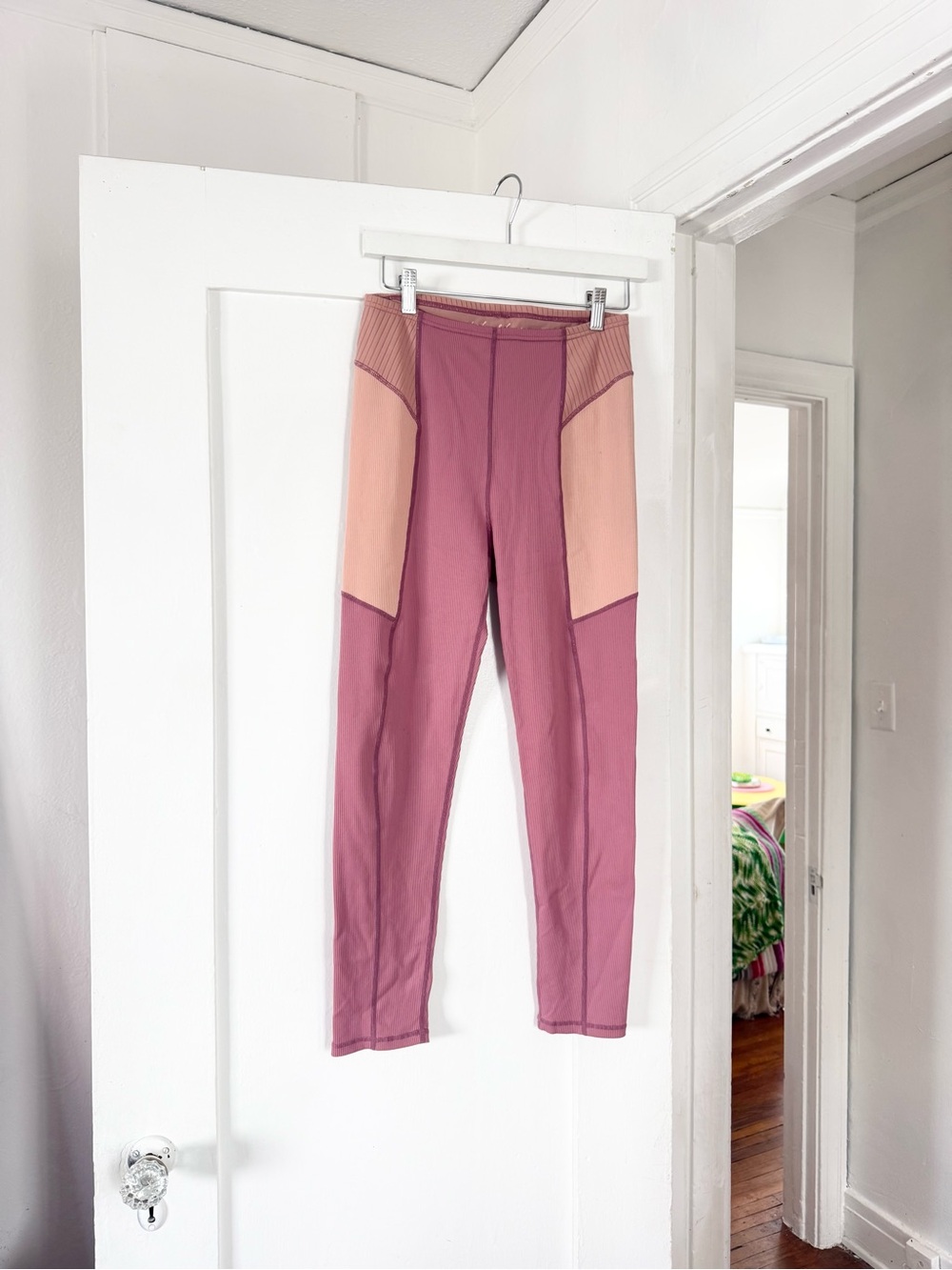dusty rose colorblock leggings ✧